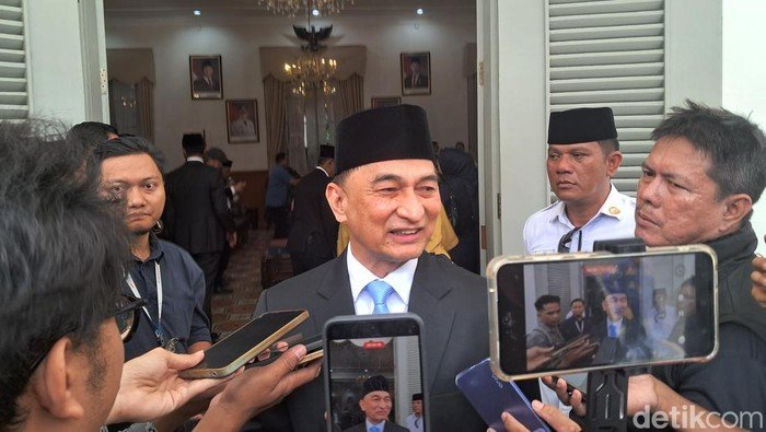 **Wagub Banten Dimyati: Adik Dilantik Jadi Kepala Bapenda, Bantah Nepotisme**