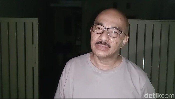 **Hakim Pengadil Kasus Topan Ginting Tahu Rumahnya Terbakar Saat Pimpin Sidang, Kebakaran Terjadi di Medan!**