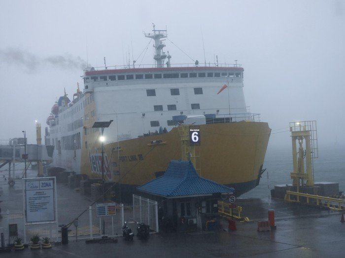 **Antisipasi Cuaca Ekstrem, Strategi ASDP Jaga Keselamatan Penyeberangan**