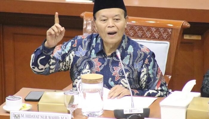 “HNW Minta Layanan Haji Ditingkatkan, Libatkan Mahasiswa RI di Timur Tengah untuk Perbaikan Masa Depan”