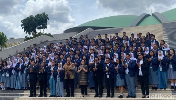 **Puan Maharani Minta DPR Tetap Terbuka, Namun Dengan Etika dan Aturan yang Jelas**