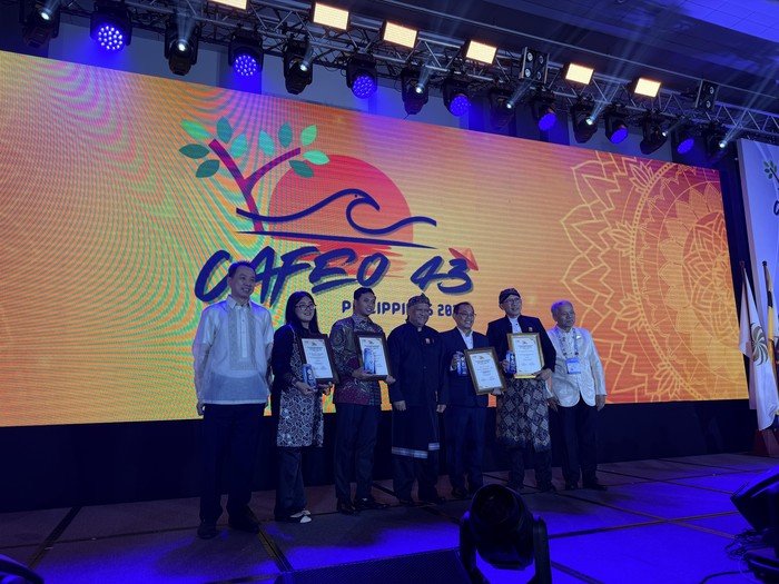 **ParagonCorp Meraih Dua Penghargaan dari ASEAN Outstanding Engineering Achievement Award 2025**