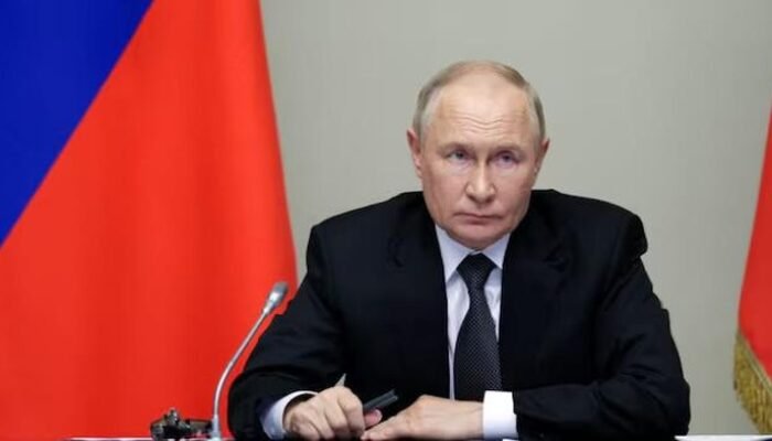 **Putin Berselisih dengan Menlu Sergei Lavrov? Kremlin Bantah Rumor Konflik**