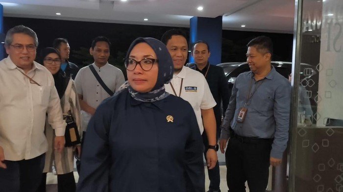 Menteri PPA Datangi SMAN 72 Jakarta, Siapkan Kembali Belajar Minggu Depan Pasca Tragedi Ledakan