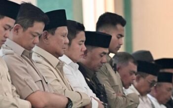 Momen Prabowo Salat Jumat Bareng Pengungsi di Takengon Aceh – Update 1