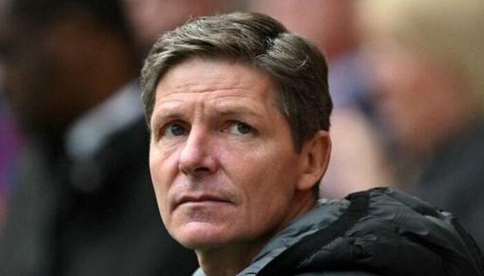 **Manchester United Incar Oliver Glasner, Manajer Crystal Palace**