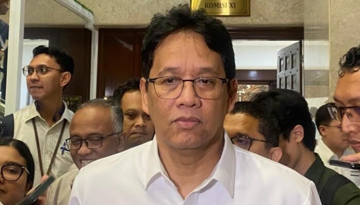 Purbaya Buka Suara Ribut dengan Trenggono di Medsos, Konflik yang Membakar Jejaring Sosial!