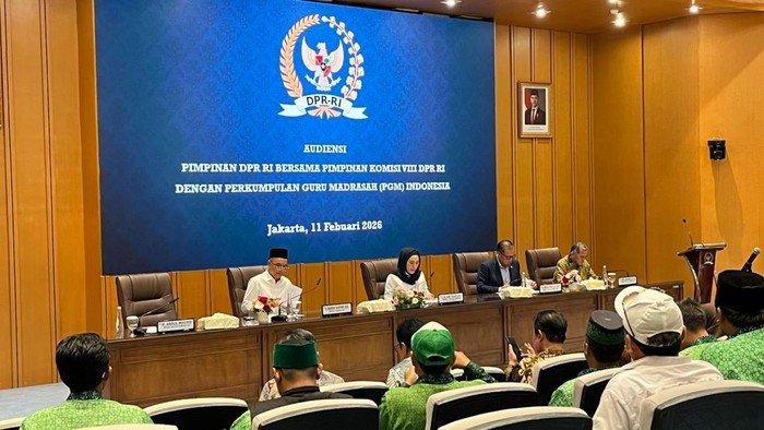 Guru Madrasah Swasta Ngadu ke DPR: Tolak PPPK-Gaji Rp 300 Ribu, Masa Depan Gelap?