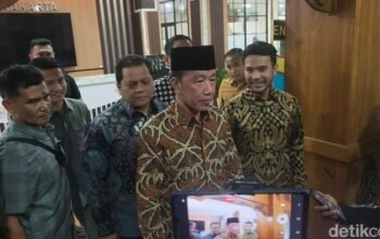 Jokowi Diperiksa 2,5 Jam di Polresta Solo soal Tudingan Ijazah Palsu – Update 2