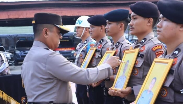 7 Personel Bermasalah Dipecat, Kapolres Inhil Tegaskan Profesionalisme dalam Sanksi PTDH