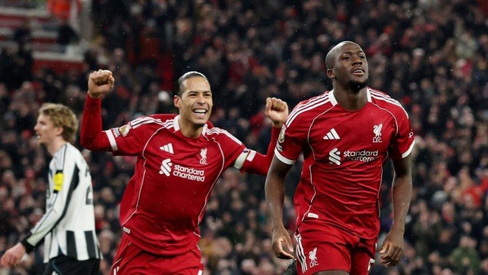 Van Dijk Ingin Konate Bertahan Musim Depan, Liverpool Butuh Keberadaannya