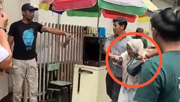 **Emak-emak di Makassar Sempat Gasak Perhiasan Rp 2 M Usai Bakar Toko Emas, Fenomena yang Mengguncangkan Sosial!**