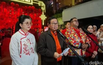 Pramono Resmikan Festival Imlek 2026 di Bundaran HI, Jakarta: Simbol Kedamaian Multikultural