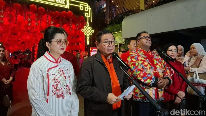 Pramono Resmikan Festival Imlek 2026 di Bundaran HI, Jakarta: Simbol Kedamaian Multikultural