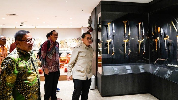 Menbud Fadli Zon Berkomitmen Dukung Peringatan 100 Tahun Jam Gadang