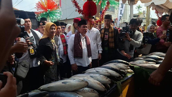 Bandeng Jumbo 14 Kg, Pramono Borong di Festival Rawa Belong: Revolusi UMKM