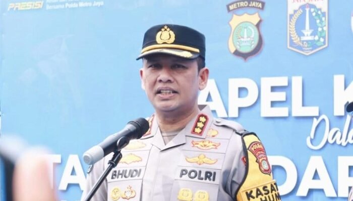 “Roy Suryo dan Tim Polisi Ungkap Cara Perkara Hukum Dibekukan: Inilah Fakta yang Mungkin Tidak Anda Ketahui!”