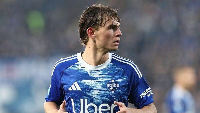 **Fabregas: Nico Paz Harus Bersiap untuk Tekanan di Madrid**