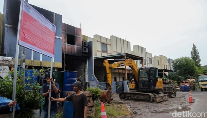 Udara Tangsel Mencemaskan, Kebakaran Pestisida Menambah Risiko!