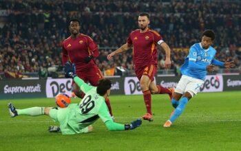 **Napoli Vs Roma: Rekor Buruk I Lupi di Depan Tantangan Papan Atas**