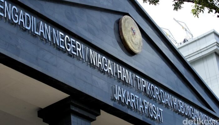 Hakim PN Jakpus Alihkan Penahanan Delpedro dkk Jadi Tahanan Kota, Apa Implikasinya?