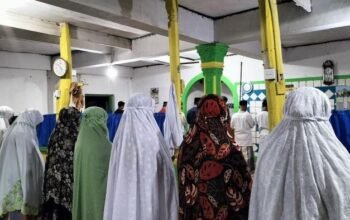 Ribuan Jemaah Naqsabandiyah di Padang Bersyukur dengan Salat Tarawih Pertama Malam Ini