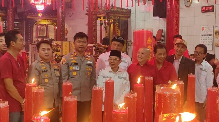 FKUB Berbagi Berkah di Perayaan Imlek 2026, Vihara Cianjur Terang Bendera