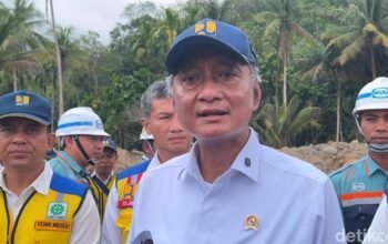 **Prabowo Telepon Menteri PU, Dukung Kejar Kerugian Negara Rp 1 Triliun**