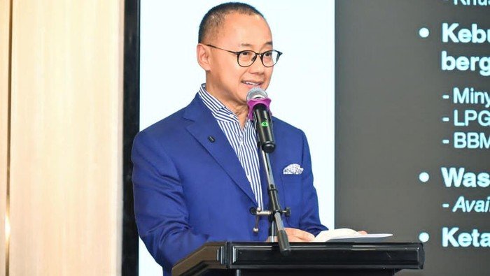 **Waka MPR Eddy Soeparno: Indonesia Perlu Waspadai Persaingan Impor Migas dari Negara Timteng**