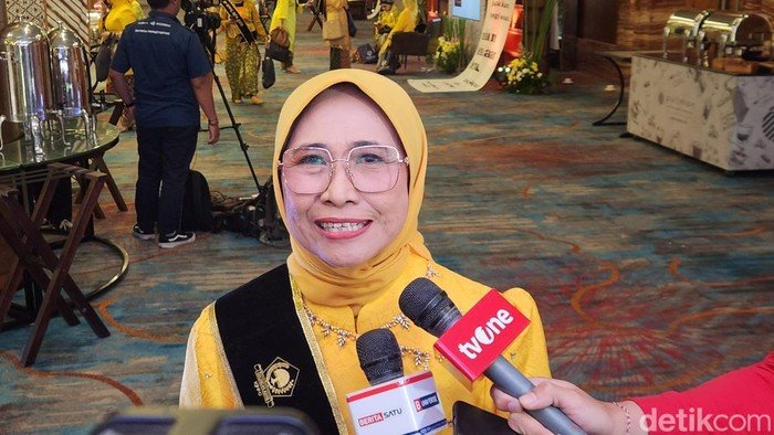 Medsos Ancam Generasi Muda, Komisi X DPR Akan Batasi!