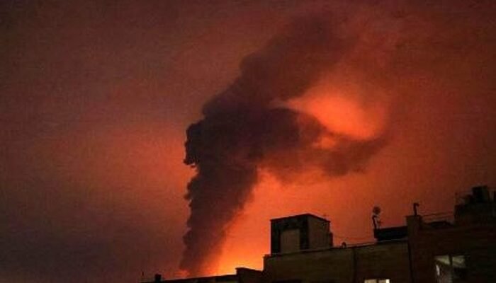 Israel Serang Depot Minyak Iran, Kebakaran Besar Menerjang Teheran