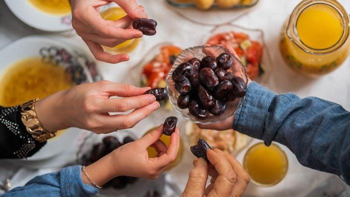 Waktu Emas: Jadwal Buka Puasa Jakarta dan Sekitarnya Hari Ini 8 Maret 2026