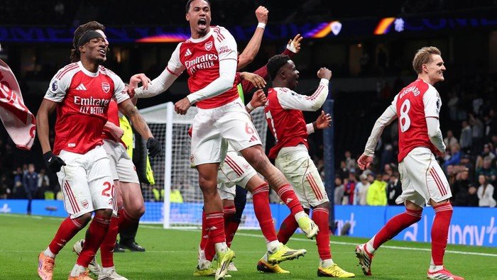 **Arsenal Bertekad Kuat Jaga Keunggulan di Premier League dan Liga Champions**