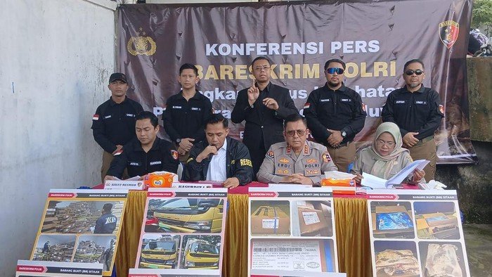 Polri Tangkap Pengedar Daging Impor Busuk, Barang Expired Dijual Kembali!