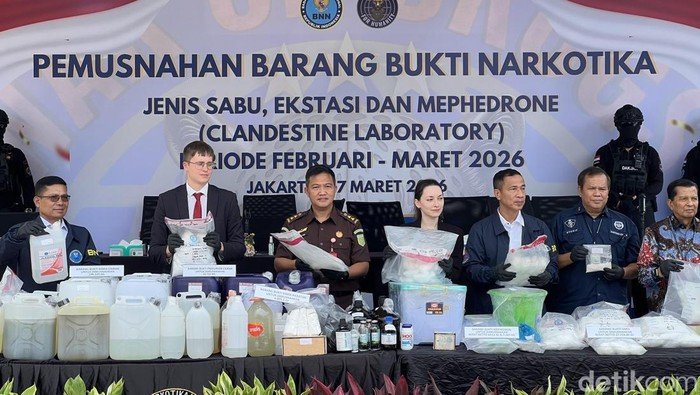 **BNN Musnahkan 34,2 Kg Narkoba, Termasuk Sabu dan Party Drug dari Sindikat Rusia**