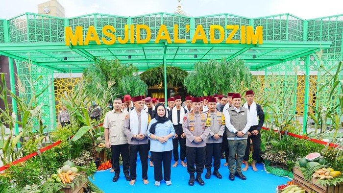 Kapolri Perkenalkan Satgas PHK-Ojol Baru, Resmikan Renovasi Masjid Polda Riau!