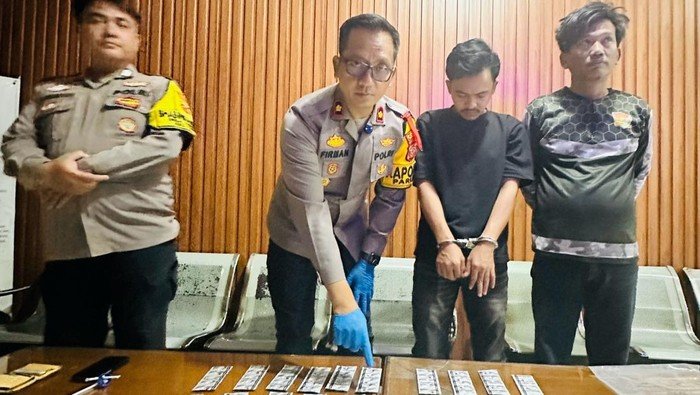 Polisi Tangkap Pria Narkoba di Parung, Disita 200 Butir T-Rex!