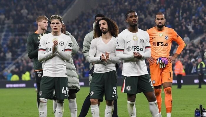 Chelsea Gagal Menaklukkan Everton, Rosenior: Ini Malam yang Mengecewakan