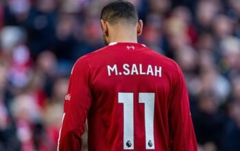 “Mo Salah Soroti Perjanjian Gaji Liverpool, Tahun Terakhirnya Tanpa Gaji!”