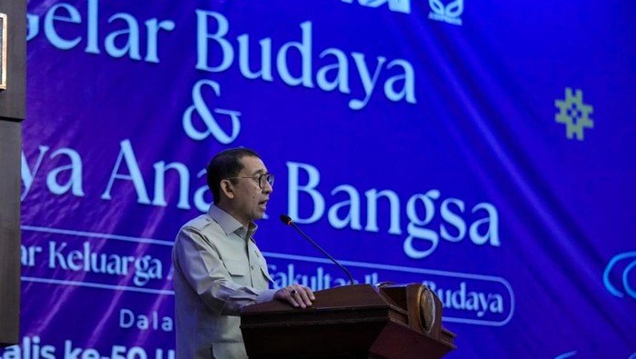 **Menbud Buka Gelar Budaya UNS, Soroti Pentingnya Digitalisasi Budaya**